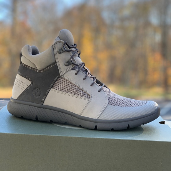 Timberland Other - Timberland Men's Boltero Grey Chukka Boots